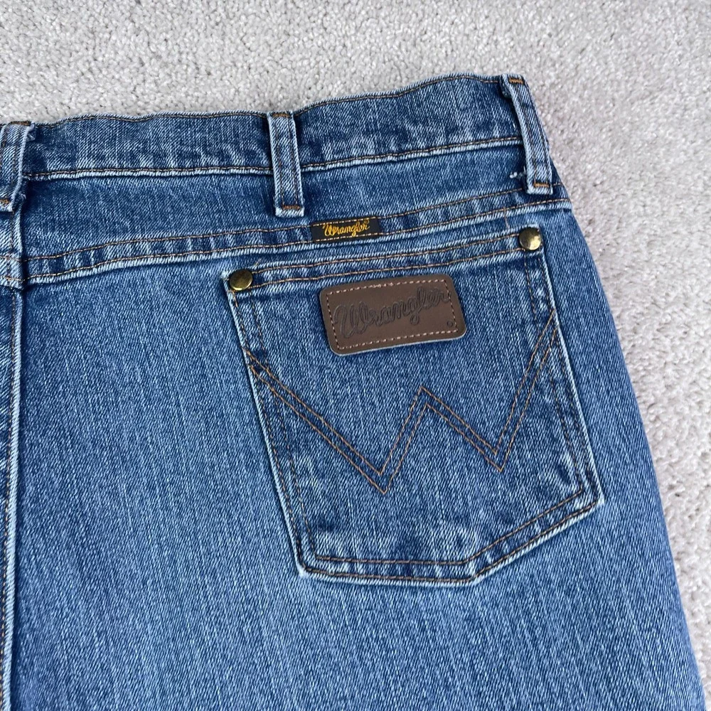 Wrangler Jeans Mens 38x32 Blue Cowboy Cut Slim Fit Premium Performance Denim